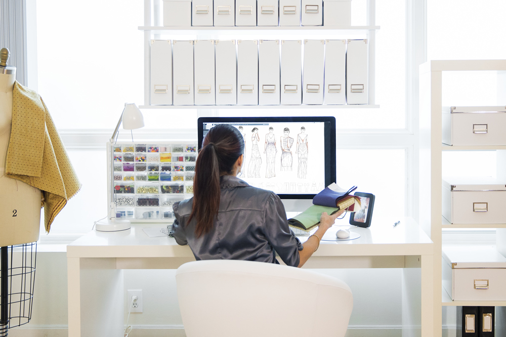 woman-at-desk2